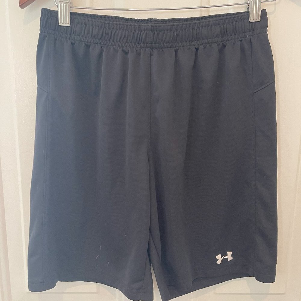 Under Armor Youth XL Black Shorts